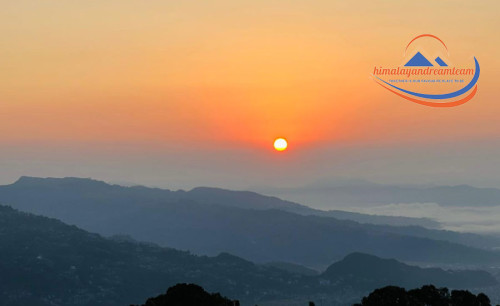 Beste plaatsen om zonsopgang in Nepal te bekijken: een spectaculair begin van uw dag