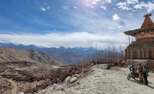 Motortour door de Upper Mustang
