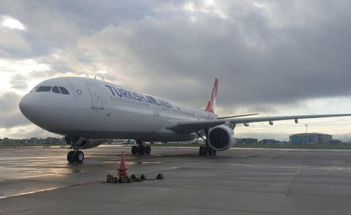 Vluchten van Europa naar Nepal: luchtvaartmaatschappijen, luchthavens, routes & complete reisgids