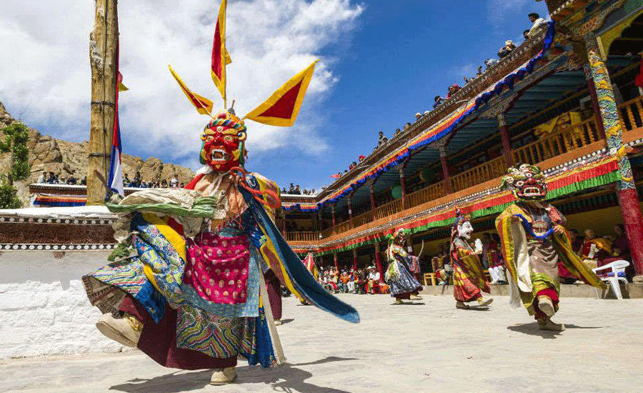 Bhutan Festivalkalender 2026–2027: Data, Hoogtepunten & Reisgids